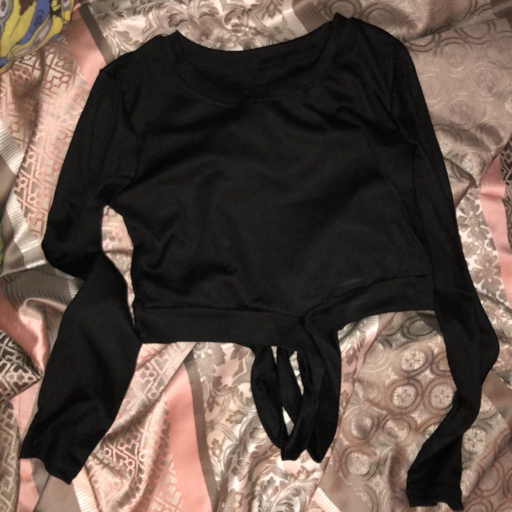 Black criss cross crop top